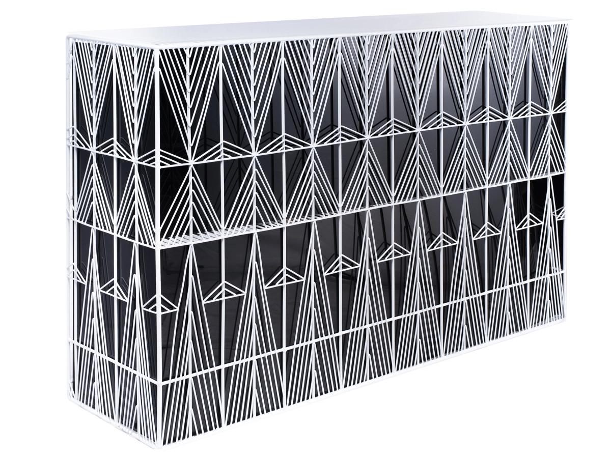 Jagger Bar White   With Black Perspex .jpg